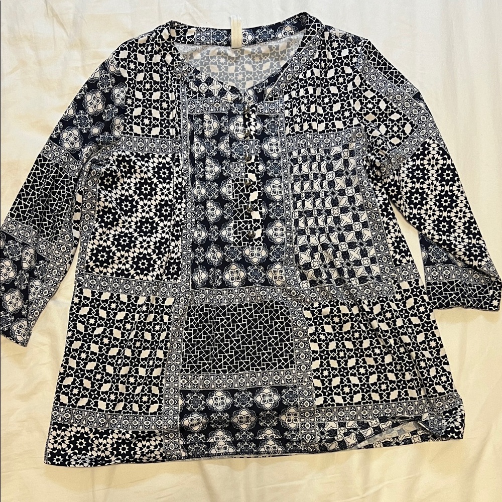 Navy and White Patterned Women's Top